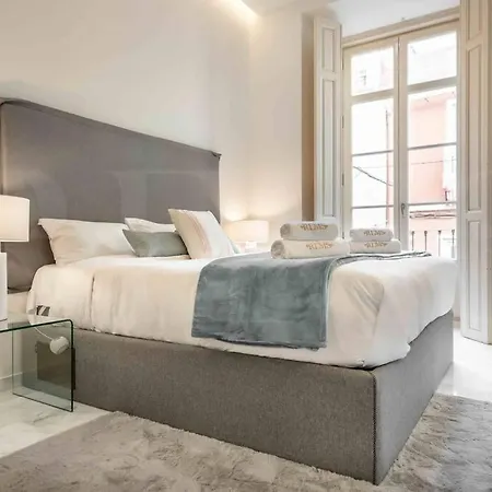 Luxurious In Center With Parking By Rems Apartment *