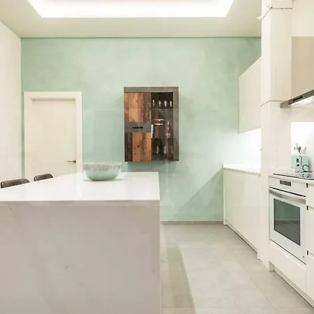 Luxurious In Center With Parking By Rems * Malaga