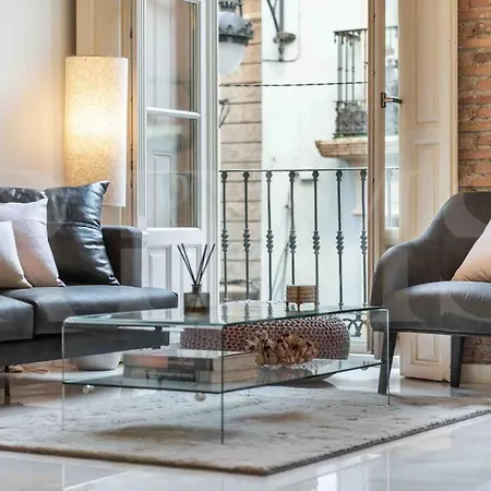 Luxurious In Center With Parking By Rems Malaga