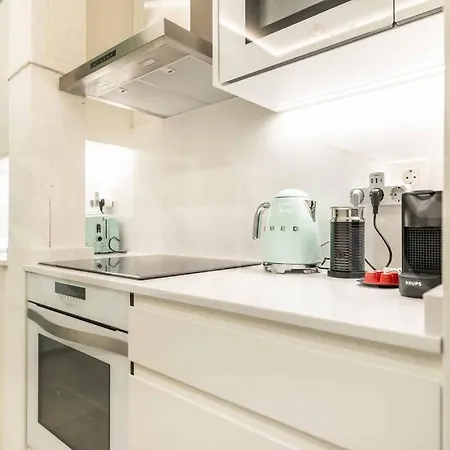 Luxurious In Center With Parking By Rems Malaga