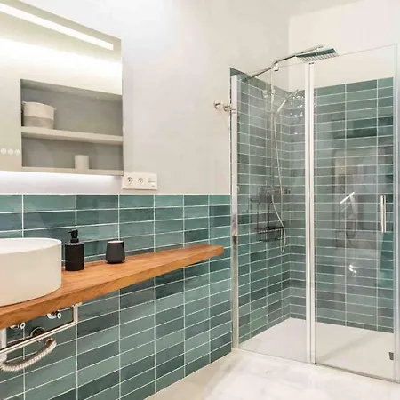 Apartment Luxurious In Center With Parking By Rems *