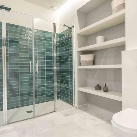 Apartment Luxurious In Center With Parking By Rems Malaga