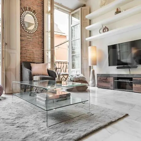 Luxurious In Center With Parking By Rems